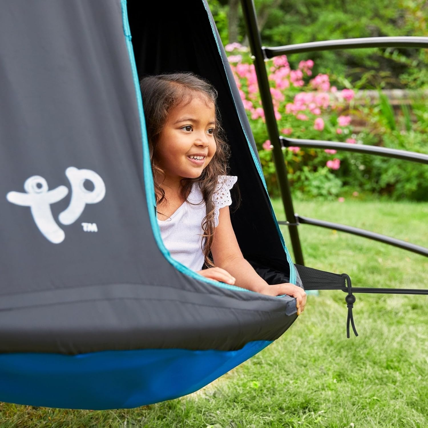 Den &amp; Climbing Frame With Curved Climbing Rungs And Safety Handrails Mesh Den With Door