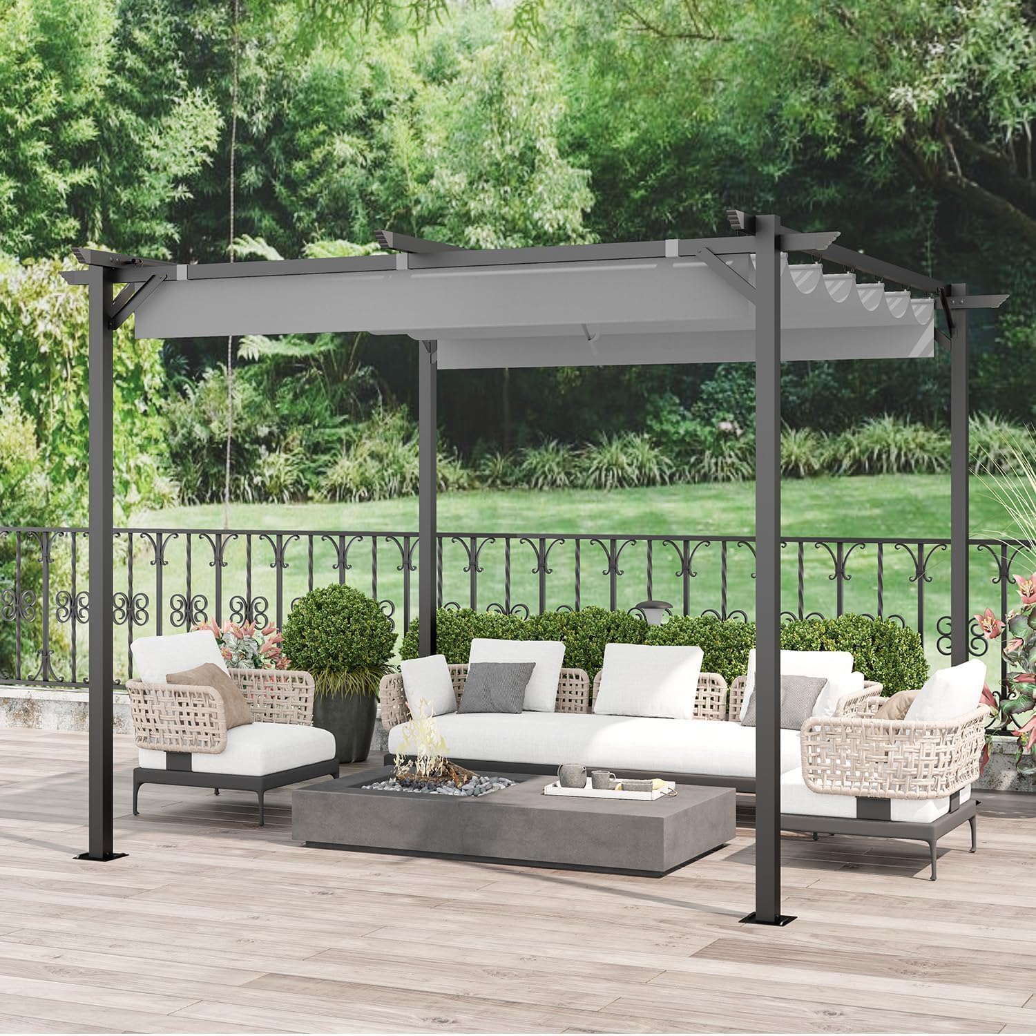 Aluminium Pergola with Retractable Roof Canopy